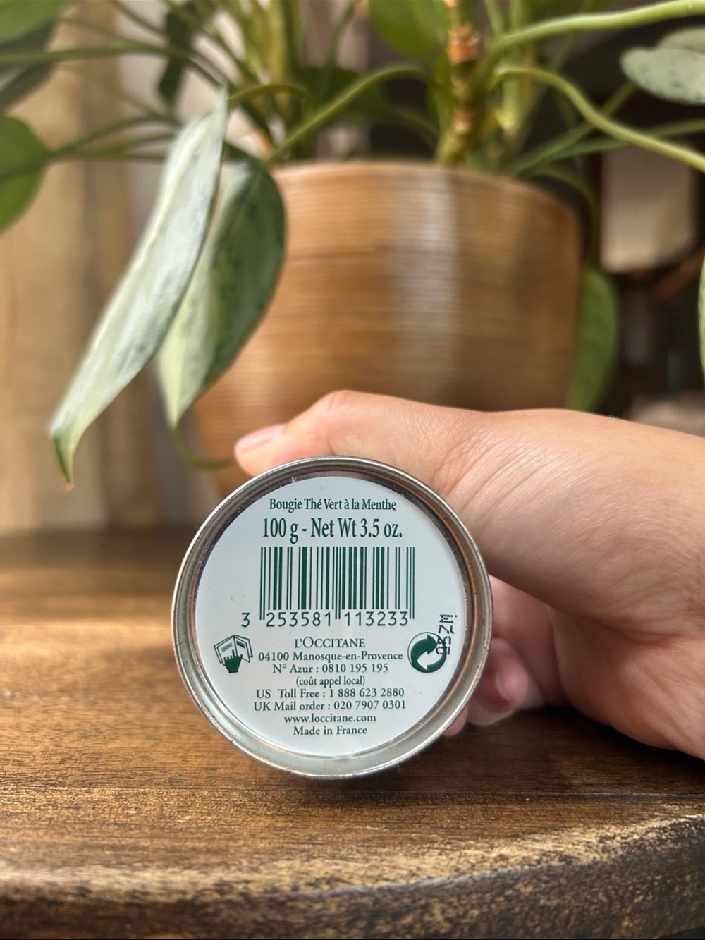 L'OCCITANE Small Green & White Thé Vert Decorative Tin - Picture 4 of 6